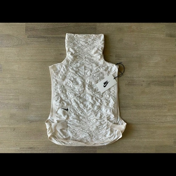 NIKELAB NRG AAE 2.0 SHIMMEL SLEEVELESS TOP ONE SIZE (AQ0407 030) PHANTOM - Picture 5 of 6